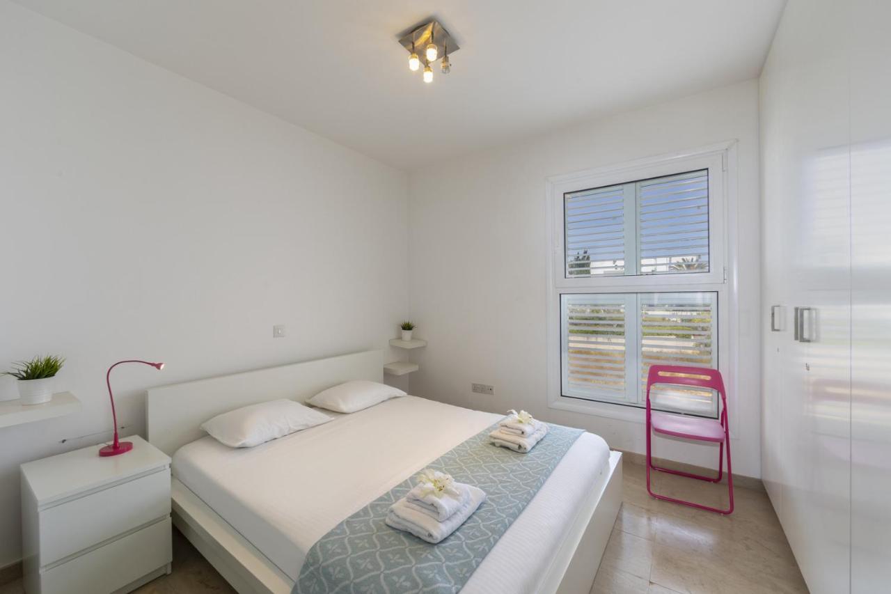 Protaras Villa Kalena Seafront Экстерьер фото